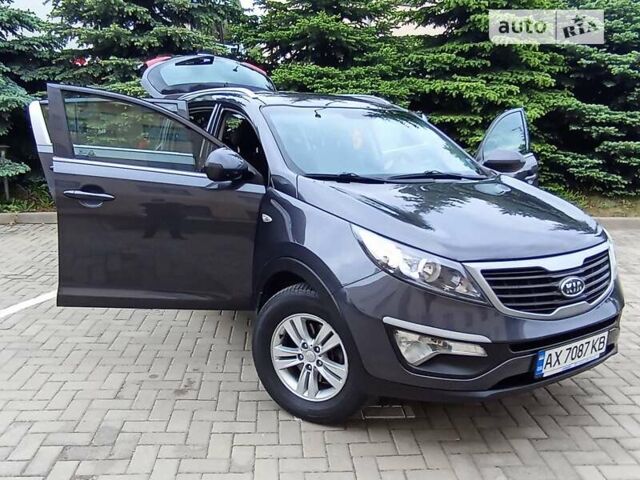 Кіа Sportage, об'ємом двигуна 2 л та пробігом 184 тис. км за 10700 $, фото 14 на Automoto.ua