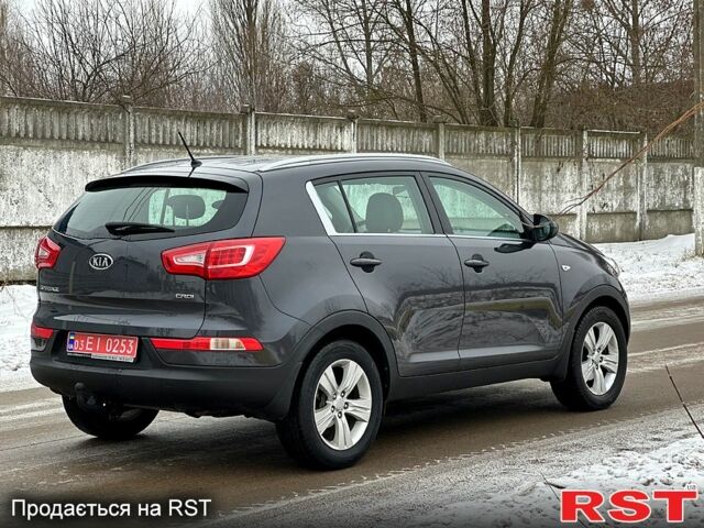 Киа Sportage, объемом двигателя 1.7 л и пробегом 208 тыс. км за 12900 $, фото 3 на Automoto.ua