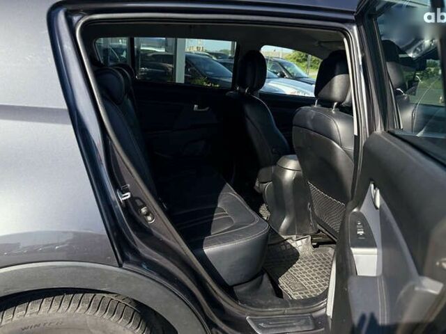 Кіа Sportage, об'ємом двигуна 2 л та пробігом 206 тис. км за 11500 $, фото 12 на Automoto.ua