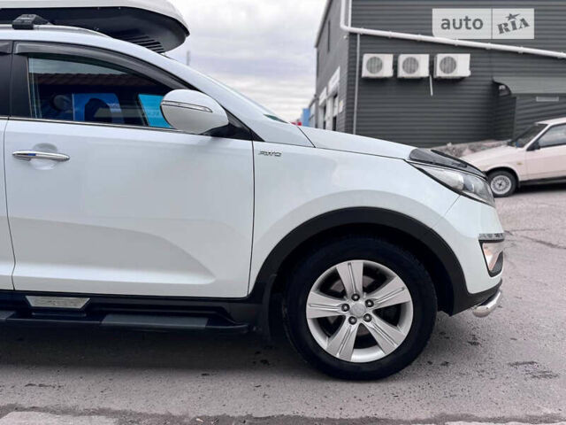 Кіа Sportage, об'ємом двигуна 2 л та пробігом 136 тис. км за 13800 $, фото 3 на Automoto.ua