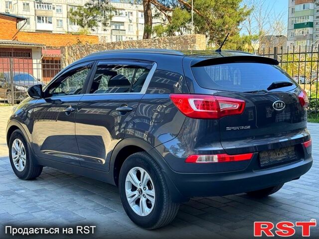 Кіа Sportage, об'ємом двигуна 1.7 л та пробігом 103 тис. км за 12200 $, фото 6 на Automoto.ua