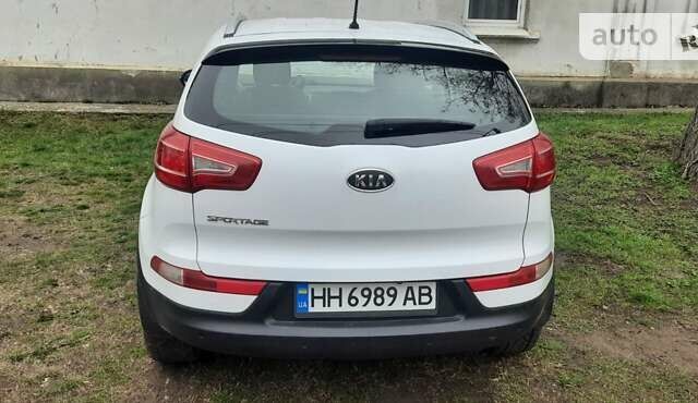 Кіа Sportage, об'ємом двигуна 2 л та пробігом 85 тис. км за 15200 $, фото 7 на Automoto.ua