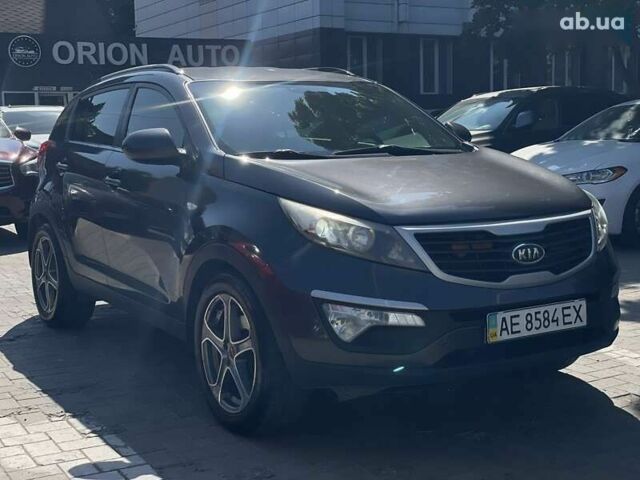 Киа Sportage, объемом двигателя 1.7 л и пробегом 255 тыс. км за 12300 $, фото 6 на Automoto.ua