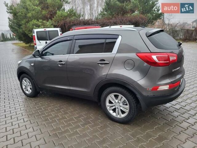 Кіа Sportage, об'ємом двигуна 1.69 л та пробігом 175 тис. км за 12300 $, фото 9 на Automoto.ua
