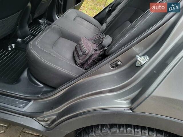 Кіа Sportage, об'ємом двигуна 1.69 л та пробігом 175 тис. км за 12300 $, фото 108 на Automoto.ua
