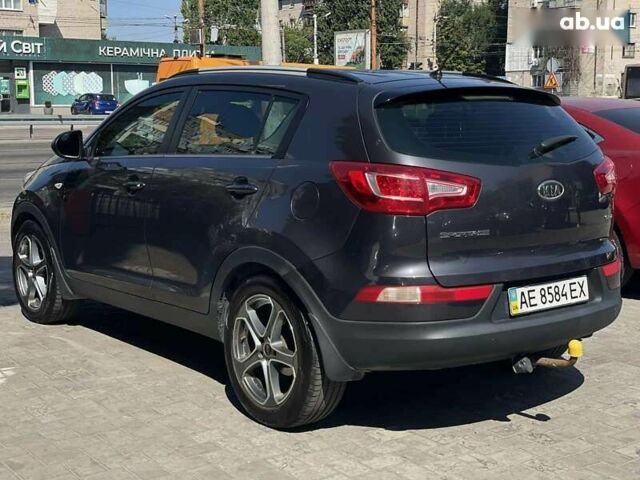 Киа Sportage, объемом двигателя 1.7 л и пробегом 255 тыс. км за 12300 $, фото 9 на Automoto.ua
