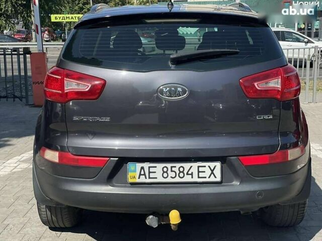 Киа Sportage, объемом двигателя 1.7 л и пробегом 255 тыс. км за 12300 $, фото 4 на Automoto.ua