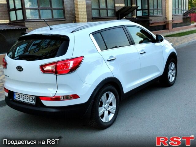 Кіа Sportage, об'ємом двигуна 2 л та пробігом 182 тис. км за 12900 $, фото 3 на Automoto.ua