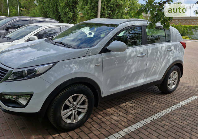 Киа Sportage, объемом двигателя 0 л и пробегом 92 тыс. км за 12400 $, фото 8 на Automoto.ua