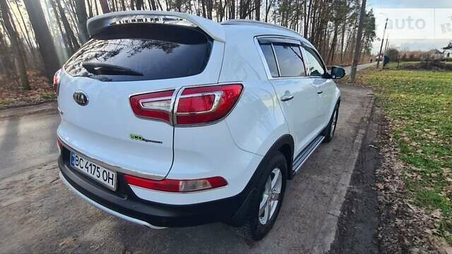 Кіа Sportage, об'ємом двигуна 1.7 л та пробігом 195 тис. км за 15000 $, фото 24 на Automoto.ua