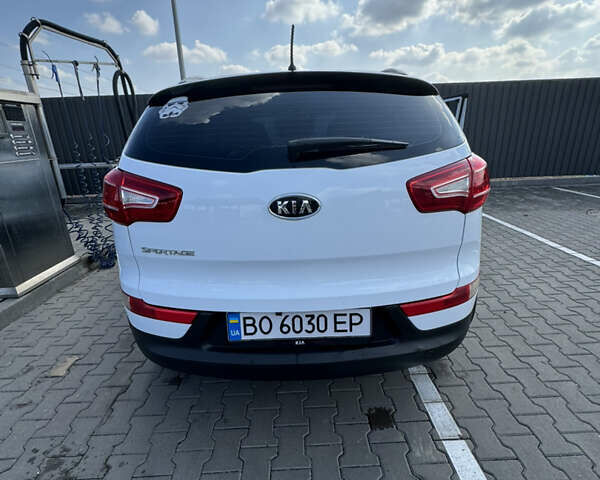 Кіа Sportage, об'ємом двигуна 2 л та пробігом 213 тис. км за 14000 $, фото 2 на Automoto.ua