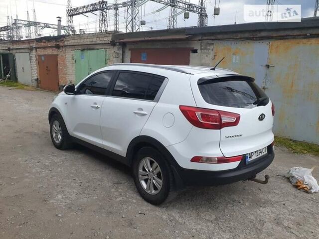 Киа Sportage, объемом двигателя 1.7 л и пробегом 297 тыс. км за 11500 $, фото 2 на Automoto.ua