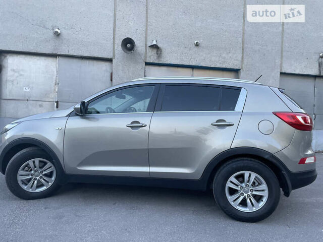 Киа Sportage, объемом двигателя 1.7 л и пробегом 141 тыс. км за 13950 $, фото 1 на Automoto.ua