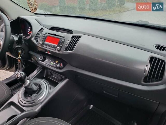 Кіа Sportage, об'ємом двигуна 1.69 л та пробігом 175 тис. км за 12300 $, фото 89 на Automoto.ua