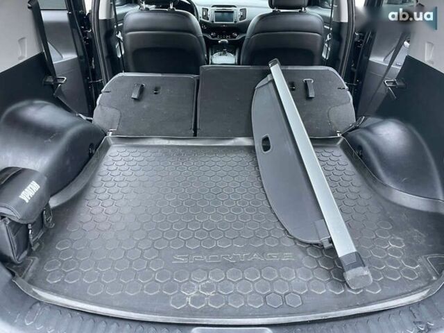 Киа Sportage, объемом двигателя 2 л и пробегом 329 тыс. км за 13300 $, фото 26 на Automoto.ua