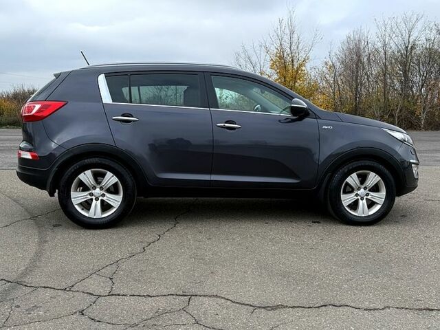 Кіа Sportage, об'ємом двигуна 2 л та пробігом 192 тис. км за 14000 $, фото 4 на Automoto.ua