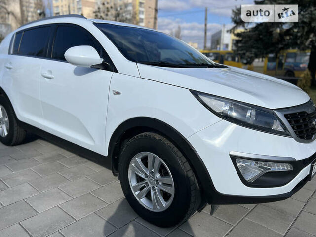 Кіа Sportage, об'ємом двигуна 1.7 л та пробігом 168 тис. км за 12750 $, фото 8 на Automoto.ua