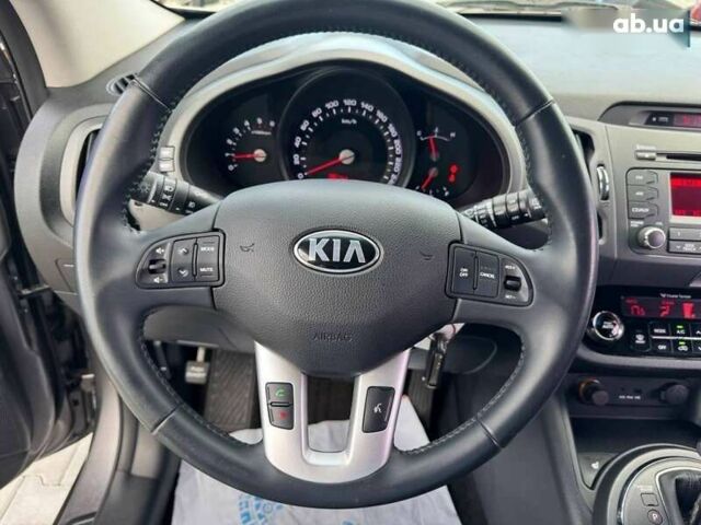 Кіа Sportage, об'ємом двигуна 2 л та пробігом 213 тис. км за 13500 $, фото 12 на Automoto.ua