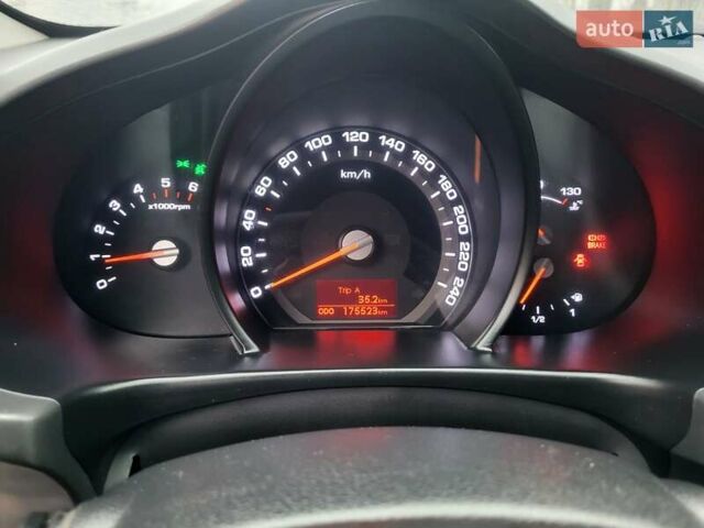 Кіа Sportage, об'ємом двигуна 1.69 л та пробігом 175 тис. км за 12300 $, фото 129 на Automoto.ua