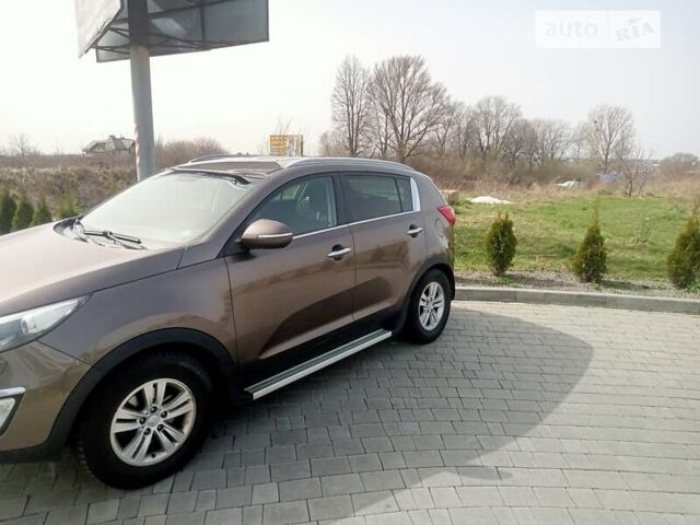 Киа Sportage, объемом двигателя 1.7 л и пробегом 250 тыс. км за 12400 $, фото 4 на Automoto.ua