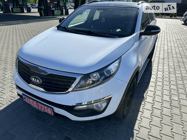 Киа Sportage, объемом двигателя 1.7 л и пробегом 202 тыс. км за 12900 $, фото 7 на Automoto.ua