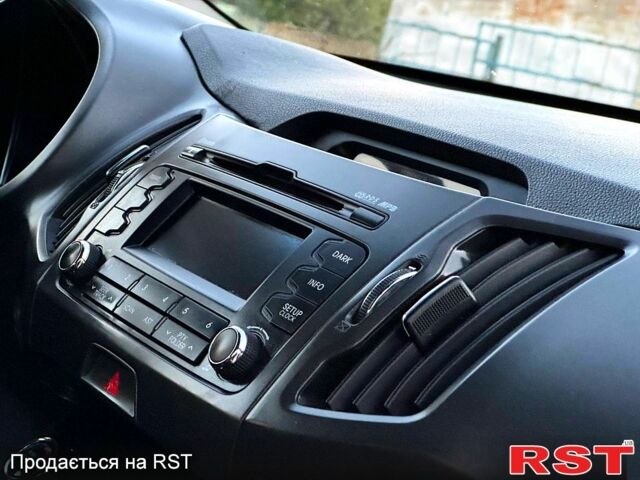 Кіа Sportage, об'ємом двигуна 2 л та пробігом 137 тис. км за 11650 $, фото 8 на Automoto.ua