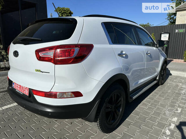 Киа Sportage, объемом двигателя 1.7 л и пробегом 202 тыс. км за 12900 $, фото 12 на Automoto.ua