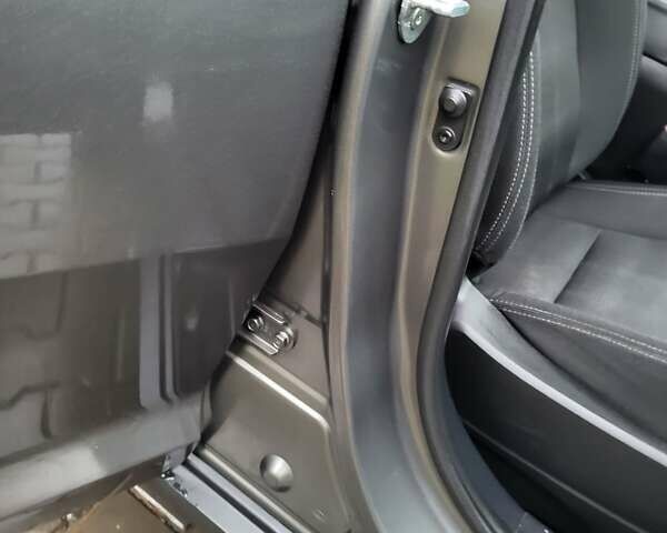 Кіа Sportage, об'ємом двигуна 1.69 л та пробігом 175 тис. км за 12300 $, фото 96 на Automoto.ua