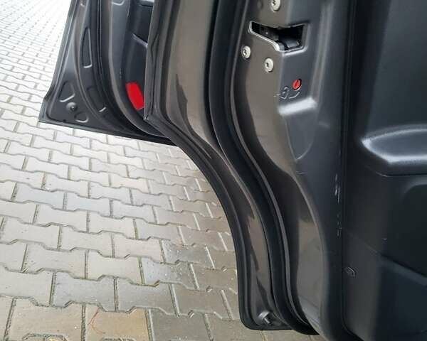 Кіа Sportage, об'ємом двигуна 1.69 л та пробігом 175 тис. км за 12300 $, фото 110 на Automoto.ua