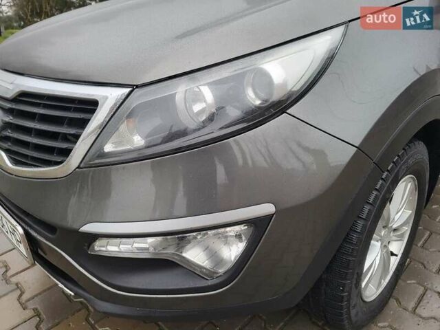 Кіа Sportage, об'ємом двигуна 1.69 л та пробігом 175 тис. км за 12300 $, фото 54 на Automoto.ua