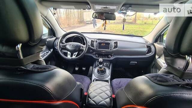 Киа Sportage, объемом двигателя 1.7 л и пробегом 195 тыс. км за 15000 $, фото 114 на Automoto.ua