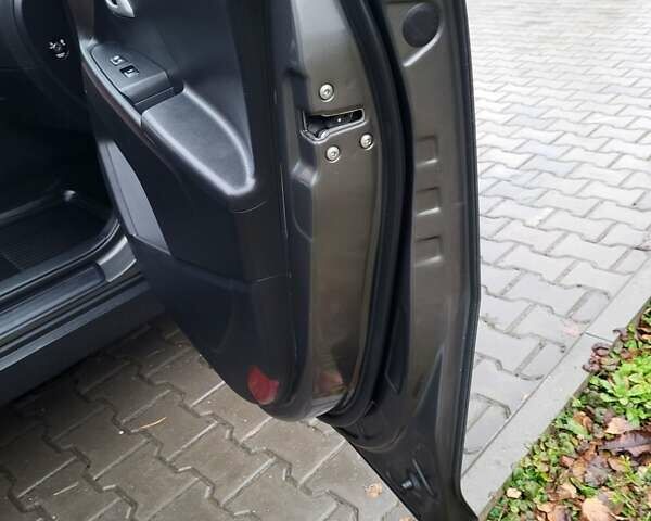 Кіа Sportage, об'ємом двигуна 1.69 л та пробігом 175 тис. км за 12300 $, фото 98 на Automoto.ua