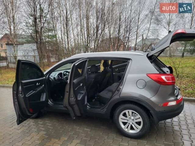 Кіа Sportage, об'ємом двигуна 1.69 л та пробігом 175 тис. км за 12300 $, фото 79 на Automoto.ua