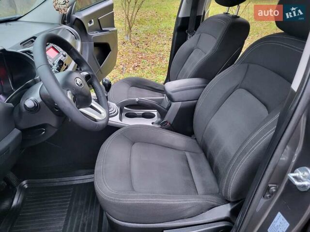 Кіа Sportage, об'ємом двигуна 1.69 л та пробігом 175 тис. км за 12300 $, фото 122 на Automoto.ua