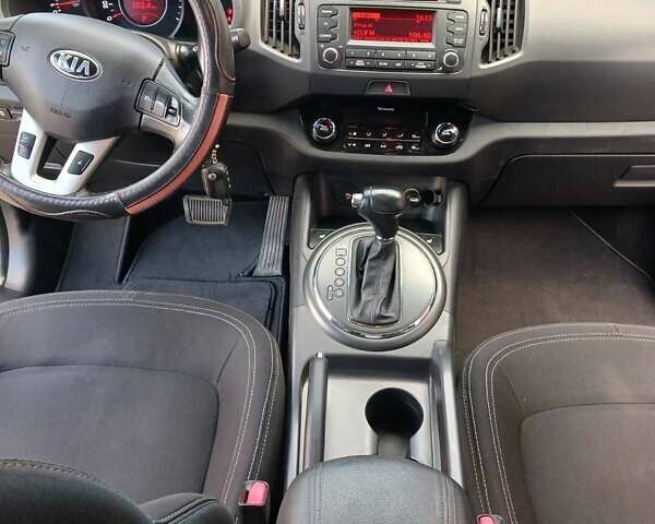 Кіа Sportage, об'ємом двигуна 0 л та пробігом 189 тис. км за 14400 $, фото 7 на Automoto.ua