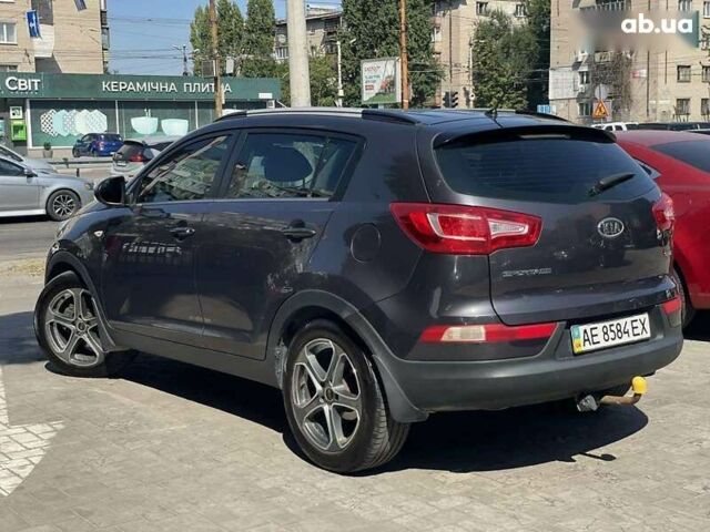 Киа Sportage, объемом двигателя 1.7 л и пробегом 255 тыс. км за 12300 $, фото 5 на Automoto.ua