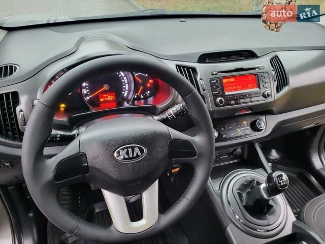 Кіа Sportage, об'ємом двигуна 1.69 л та пробігом 175 тис. км за 12300 $, фото 120 на Automoto.ua