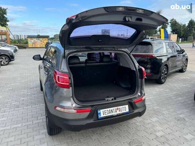 Кіа Sportage, об'ємом двигуна 2 л та пробігом 213 тис. км за 13500 $, фото 7 на Automoto.ua