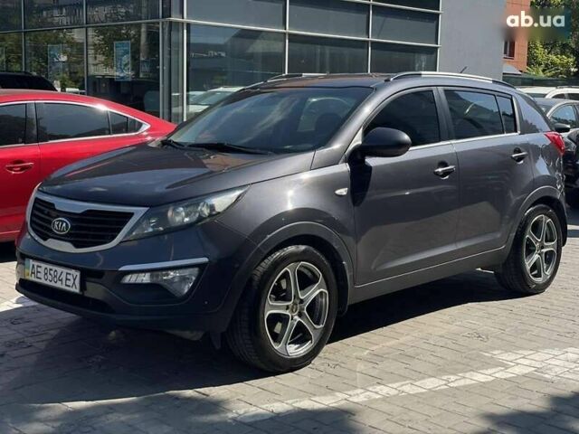 Киа Sportage, объемом двигателя 1.7 л и пробегом 255 тыс. км за 12300 $, фото 7 на Automoto.ua
