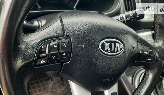 Киа Sportage, объемом двигателя 2 л и пробегом 85 тыс. км за 15200 $, фото 10 на Automoto.ua