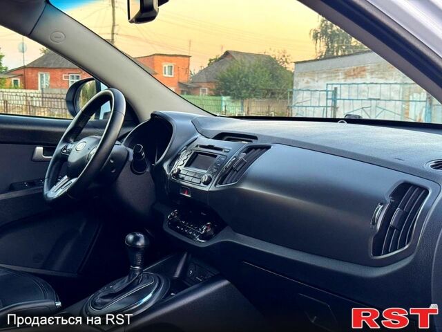 Кіа Sportage, об'ємом двигуна 2 л та пробігом 137 тис. км за 11650 $, фото 7 на Automoto.ua