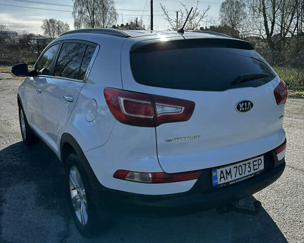 Кіа Sportage, об'ємом двигуна 2 л та пробігом 205 тис. км за 14300 $, фото 4 на Automoto.ua