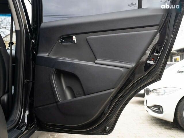 Киа Sportage, объемом двигателя 2 л и пробегом 244 тыс. км за 13200 $, фото 18 на Automoto.ua