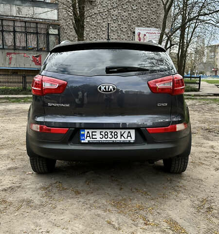 Кіа Sportage, об'ємом двигуна 1.7 л та пробігом 111 тис. км за 13000 $, фото 5 на Automoto.ua