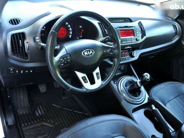 Киа Sportage, объемом двигателя 1.7 л и пробегом 184 тыс. км за 11600 $, фото 18 на Automoto.ua