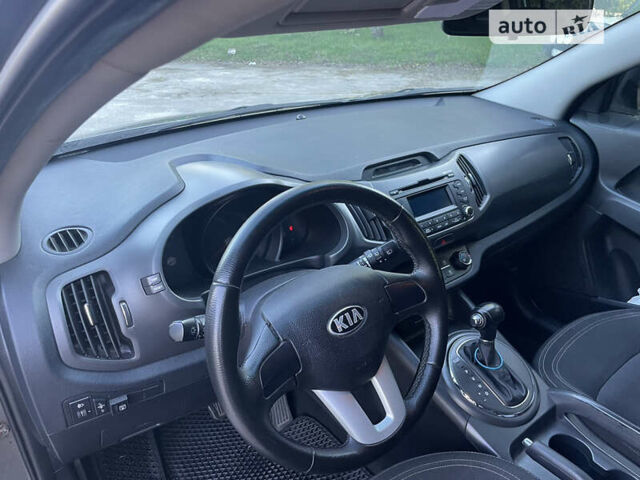 Киа Sportage, объемом двигателя 2 л и пробегом 230 тыс. км за 11500 $, фото 8 на Automoto.ua