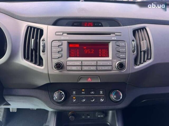 Киа Sportage, объемом двигателя 2 л и пробегом 193 тыс. км за 12900 $, фото 10 на Automoto.ua