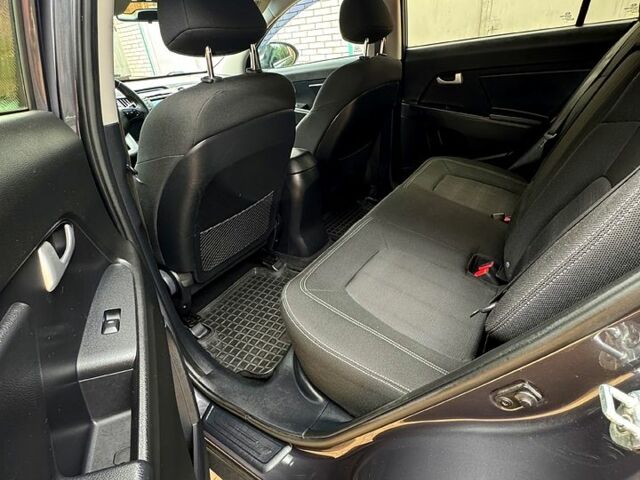 Кіа Sportage, об'ємом двигуна 1.7 л та пробігом 216 тис. км за 11850 $, фото 1 на Automoto.ua