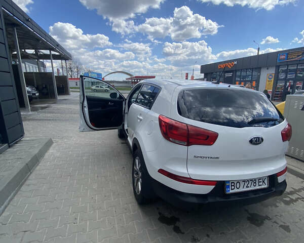 Кіа Sportage, об'ємом двигуна 2.4 л та пробігом 143 тис. км за 13500 $, фото 6 на Automoto.ua