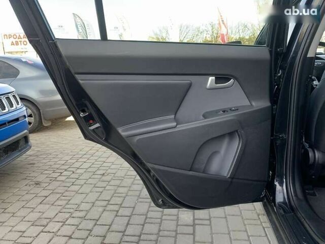 Кіа Sportage, об'ємом двигуна 2 л та пробігом 184 тис. км за 13999 $, фото 25 на Automoto.ua